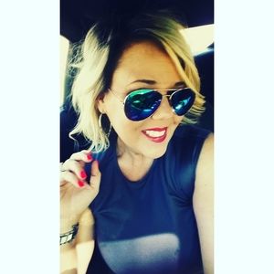 Meet your Posher, Michelle